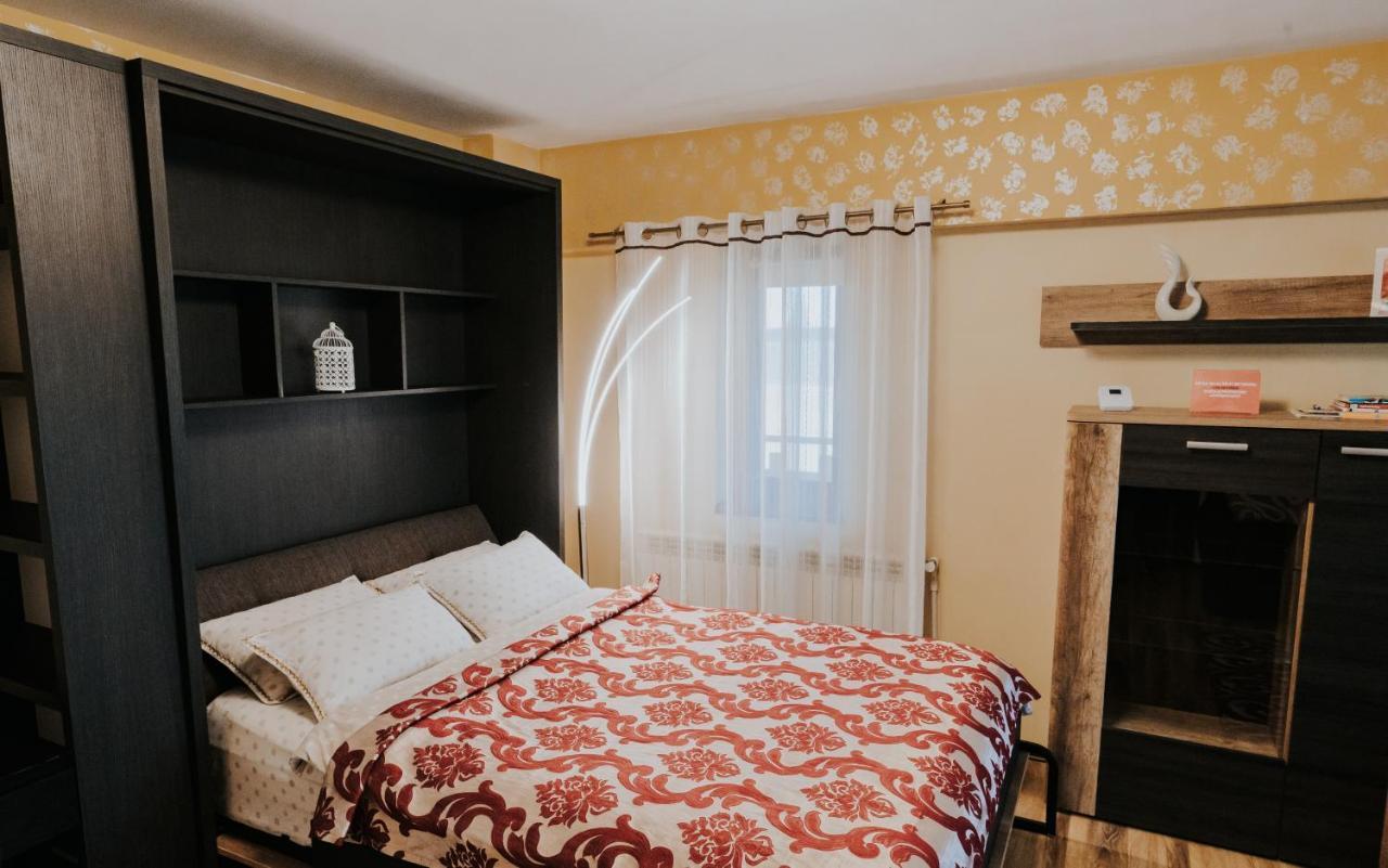 Carla'S Studio Central Palas, Airport Shuttle Яссы Экстерьер фото